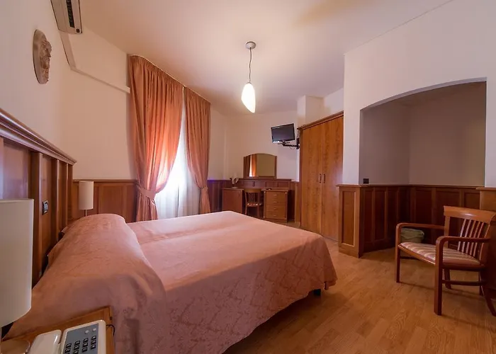 Hotel Del Camerlengo 3*